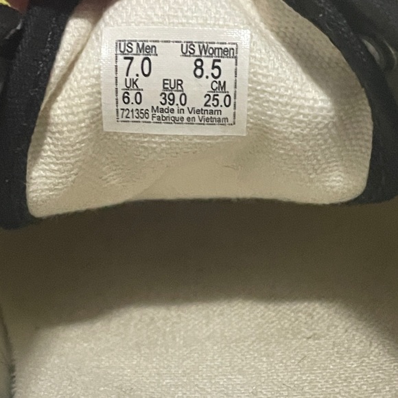 Vans black and white checkerboard sneakers with laces - Picture 6 of 6